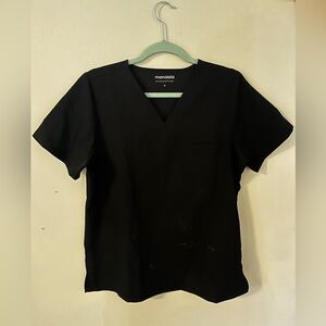 Mandala Scrubs Women’s One Pocket Top Black w/ bleach marks size medium